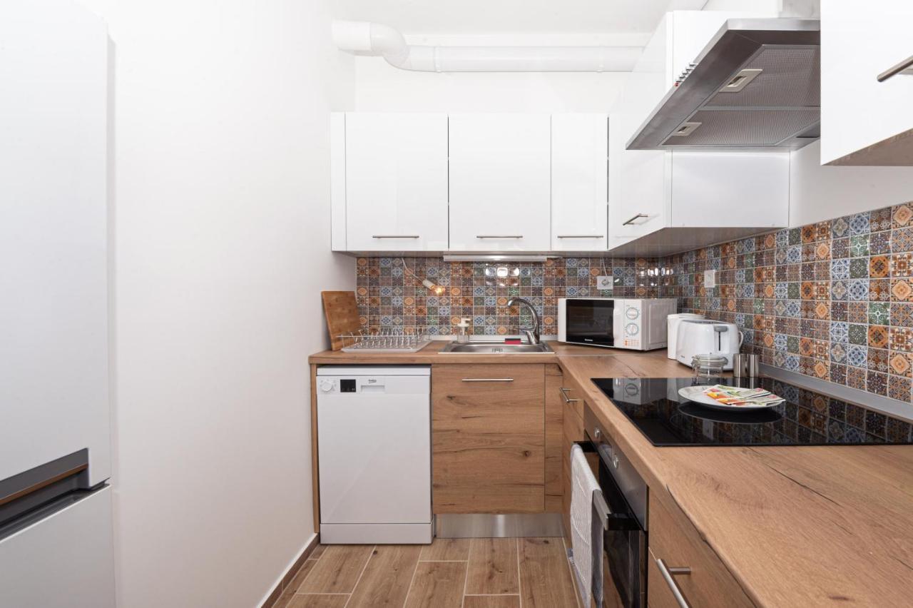 Waterfront City Apartments By Urbanrent Budapest Exteriör bild