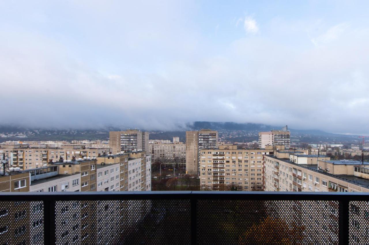 Waterfront City Apartments By Urbanrent Budapest Exteriör bild