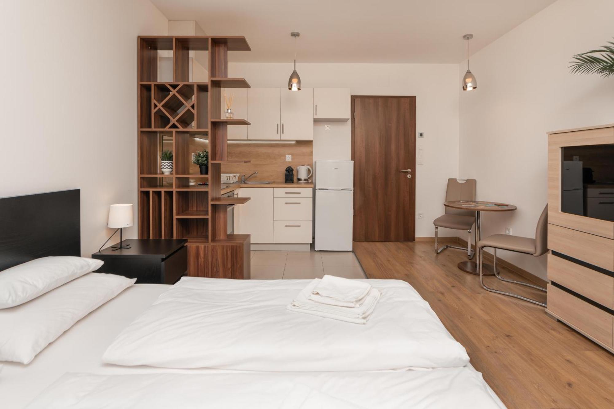 Waterfront City Apartments By Urbanrent Budapest Exteriör bild