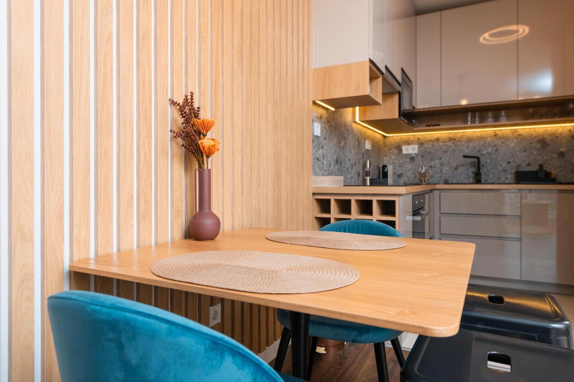 Waterfront City Apartments By Urbanrent Budapest Exteriör bild